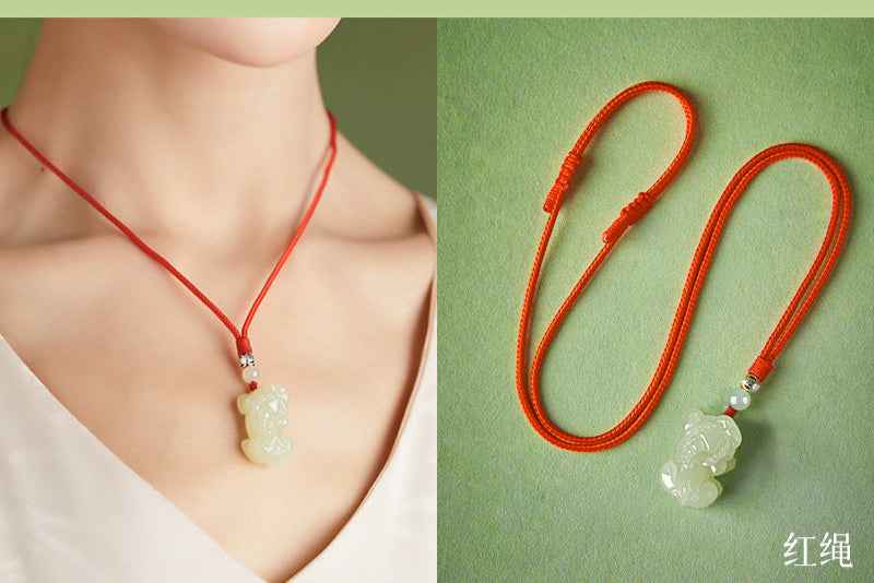 Topaz Chalcedony Overlord Pixiu Pendant - A Fashionable Jewelry for Attracting Wealth and Protecting the Body