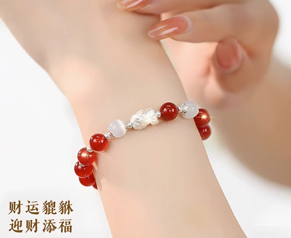 Natural Red Agate Bracelet - Elegant Bloom for Attracting Wealth and Protecting Luck